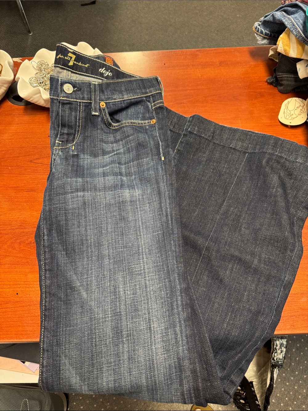 7 for all mankind dojo jeans size 26 // 100101